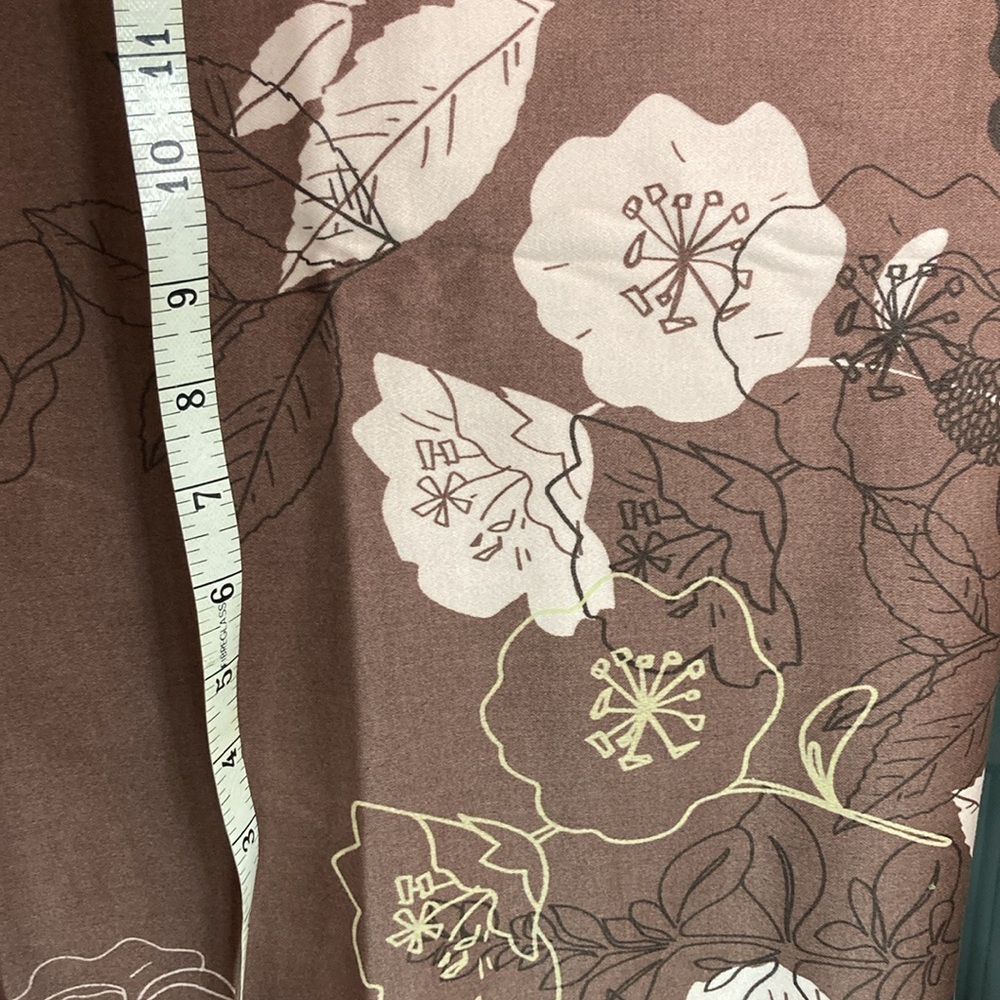 Vintage brown modern line art flowers. 37 x 50. Would make great pillows 404